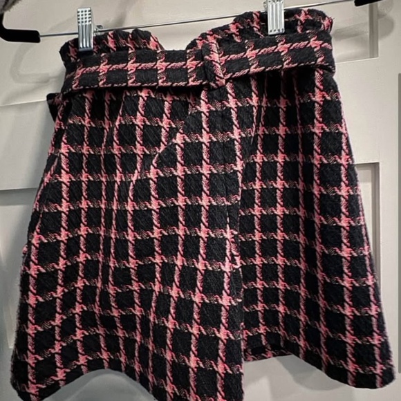 Maje tweed shorts - Picture 2 of 3